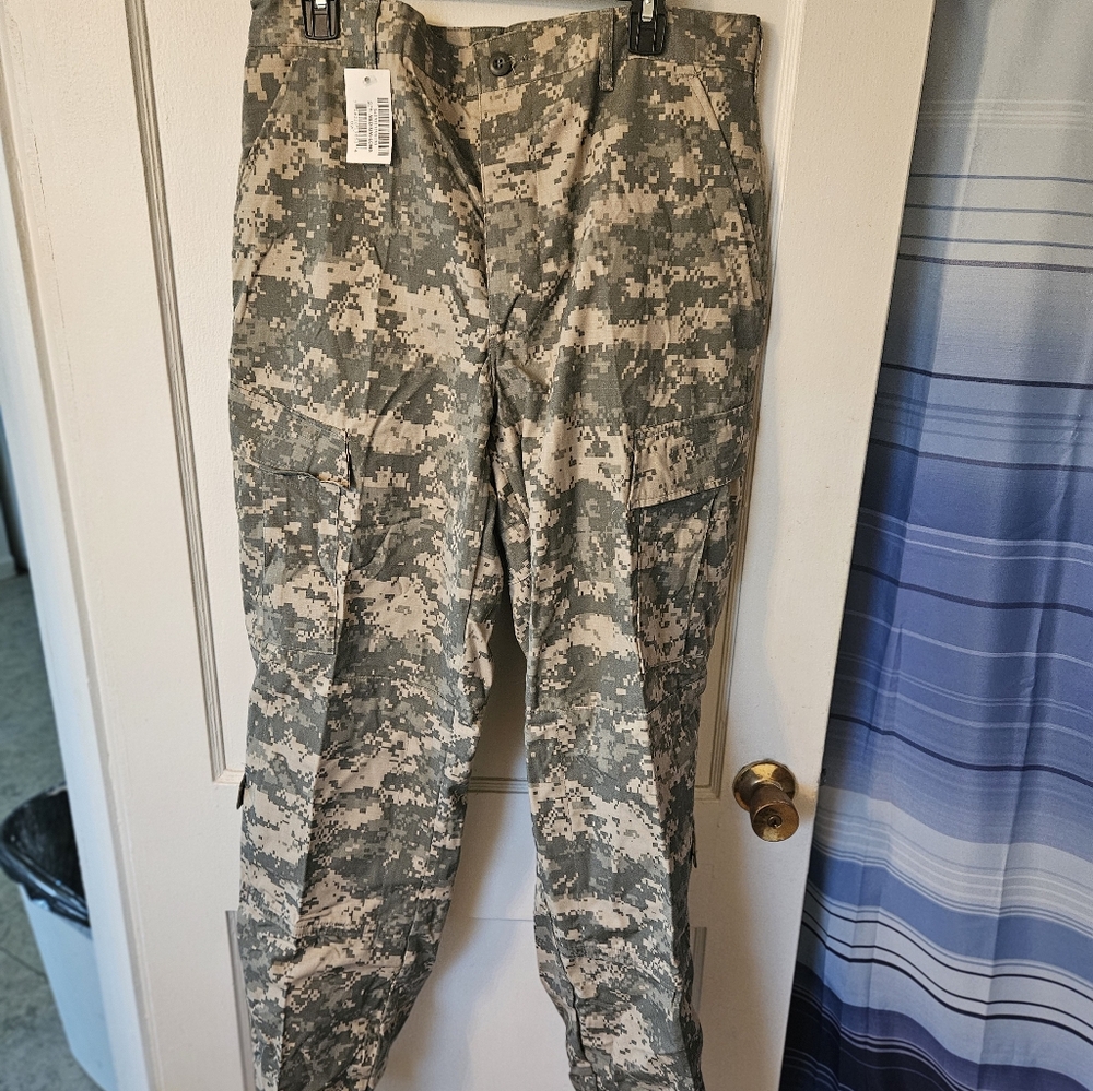 Acu Digital Camo Pants & Jacket MR
